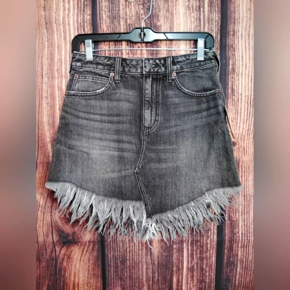 We The Free Frayed Hem Denim Skirt Size 25 NWT